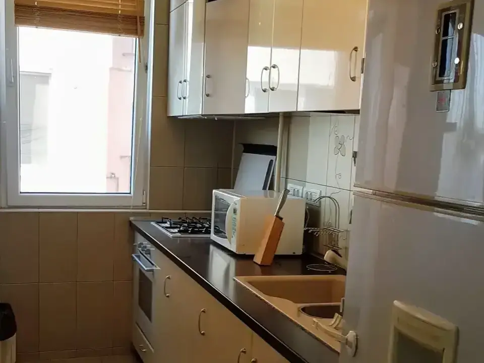 Apartament de inchiriat 3 camere zona Obor Mosilor Bucuresti (2009, mobilat, utilat) img 4